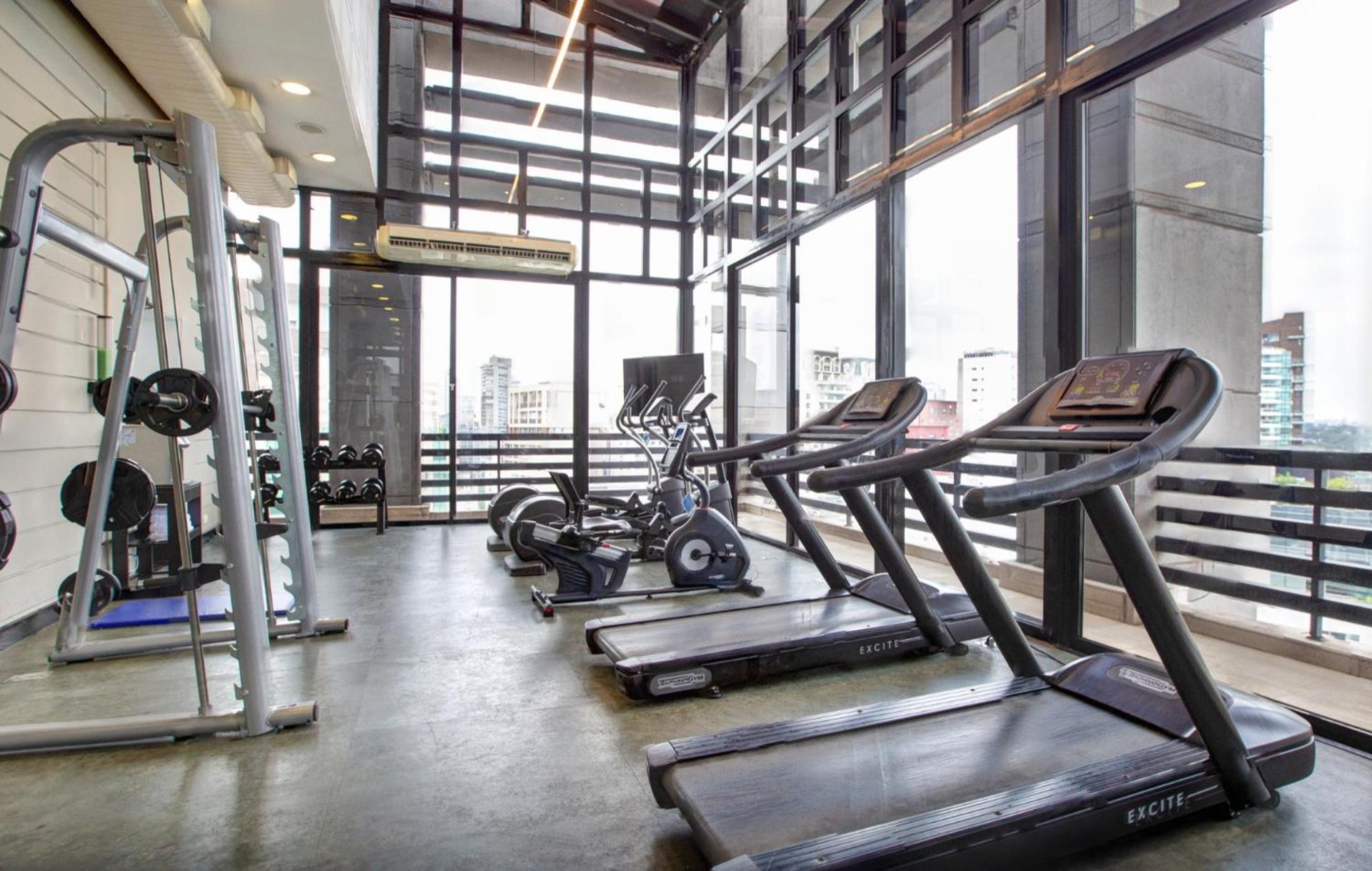 Radisson Blu Sao Paulo Hotel Exterior photo The gym at the hotel